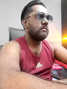 Rayansmith  online show from February 8, 2025, 5:18 am