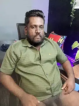 Rayansmith  online show from November 7, 2025, 9:59 pm