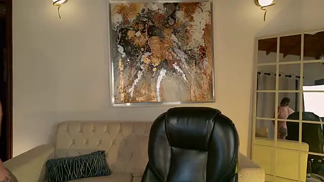 Snapshot of LisaMonroe_ chatting on March 8, 2026, 2:04 am LisaMonroe online show from March 8, 2026, 2:04 am