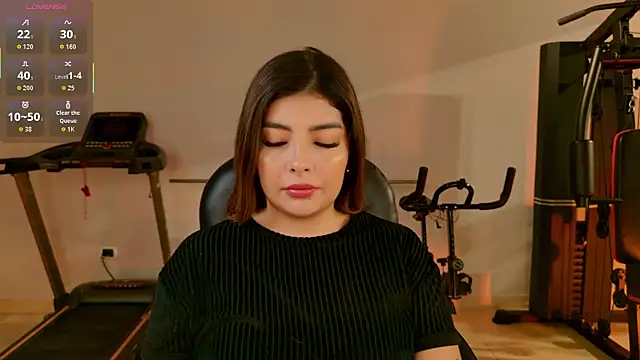 Snapshot of LisaMonroe_ chatting on April 12, 2026, 11:37 am LisaMonroe online show from April 12, 2026, 11:37 am