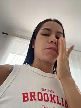 Snapshot of dominantandsubmissiveshow chatting on May 13, 2026, 3:31 pm dominantandsubmissiveshow online show from May 13, 2026, 3:31 pm