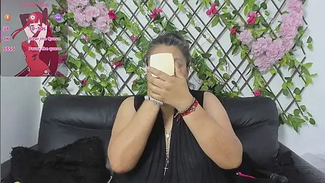 Snapshot of merlyna_goldens chatting on December 1, 2025, 12:26 am merlyna goldens online show from December 1, 2025, 12:26 am