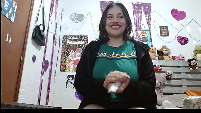 Saray extrovert  online show from December 7, 2024, 9:39 am