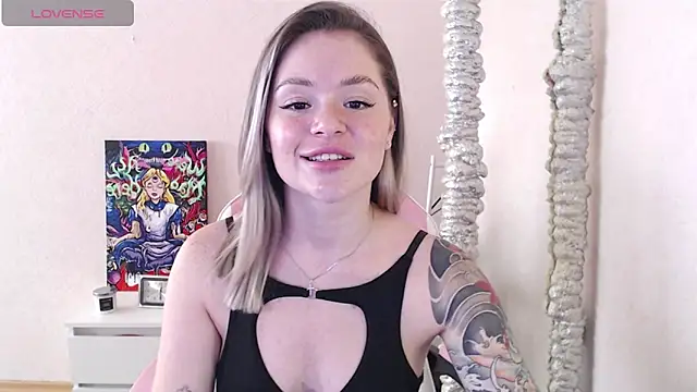 Snapshot of miaacatt chatting on October 24, 2025, 9:49 am miaacatt online show from October 24, 2025, 9:49 am