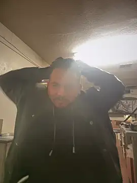 PeterGrandee online show from February 13, 2025, 6:27 pm