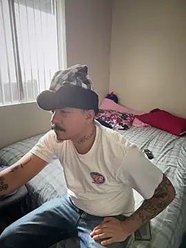 PeterGrandee online show from December 22, 2025, 9:34 pm