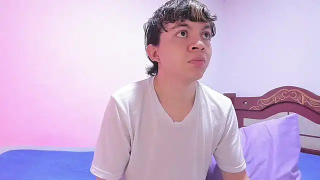 Lucaas King online show from December 20, 2024, 1:22 pm