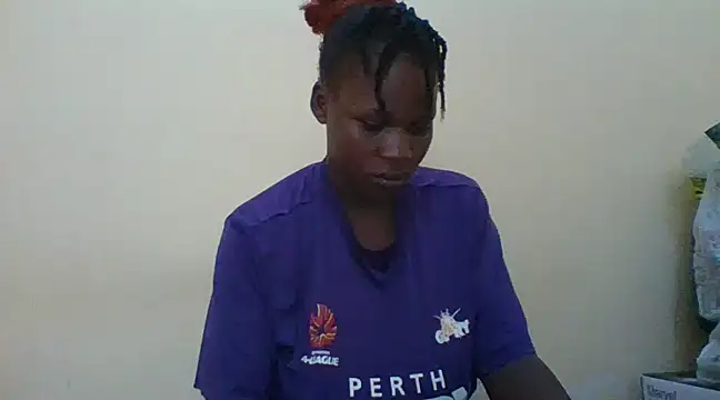 Snapshot of prettychic5 chatting on December 11, 2024, 10:47 am prettychic5 online show from December 11, 2024, 10:47 am