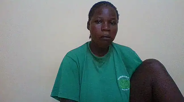 Snapshot of prettychic5 chatting on January 20, 2025, 6:31 am prettychic5 online show from January 20, 2025, 6:31 am