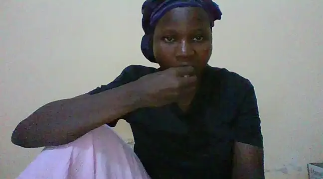 Snapshot of prettychic5 chatting on January 28, 2025, 3:46 pm prettychic5 online show from January 28, 2025, 3:46 pm