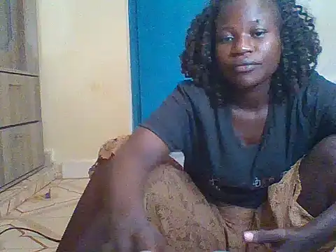 Snapshot of prettychic5 chatting on October 27, 2025, 7:23 am prettychic5 online show from October 27, 2025, 7:23 am