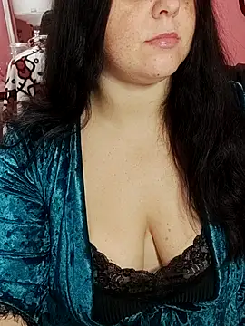 ErikaVlovely online show from October 12, 2025, 7:57 pm