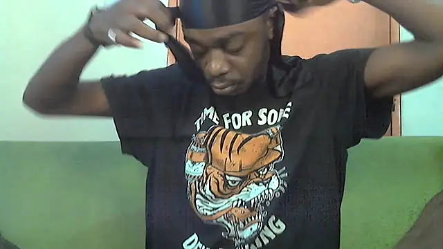 BIGDICKMULLAH online show from October 26, 2025, 9:48 am