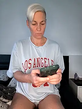 DarleenHot online show from October 27, 2025, 6:50 am