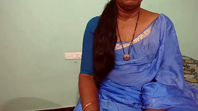 shrutitelugu69 online show from February 9, 2026, 6:17 am