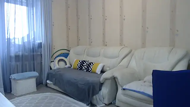 Alma44 online show from November 12, 2025, 9:53 am