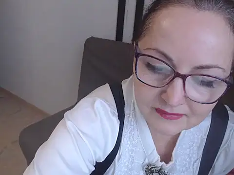 Snapshot of Alma44 chatting on January 9, 2026, 12:52 pm Alma44 online show from January 9, 2026, 12:52 pm