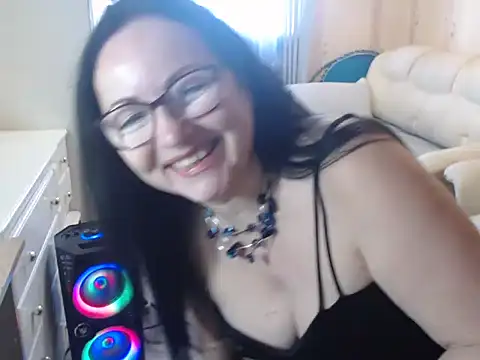 Snapshot of Alma44 chatting on February 11, 2026, 8:41 am Alma44 online show from February 11, 2026, 8:41 am