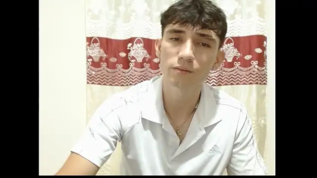 Snapshot of ChicoMaloFfF chatting on November 29, 2025, 1:41 am ChicoMaloFfF online show from November 29, 2025, 1:41 am