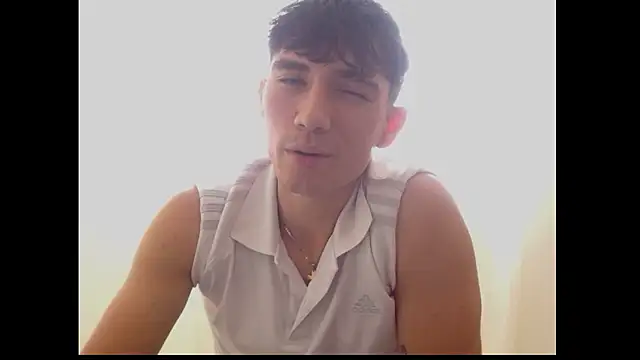 Snapshot of ChicoMaloFfF chatting on November 29, 2025, 7:28 pm ChicoMaloFfF online show from November 29, 2025, 7:28 pm