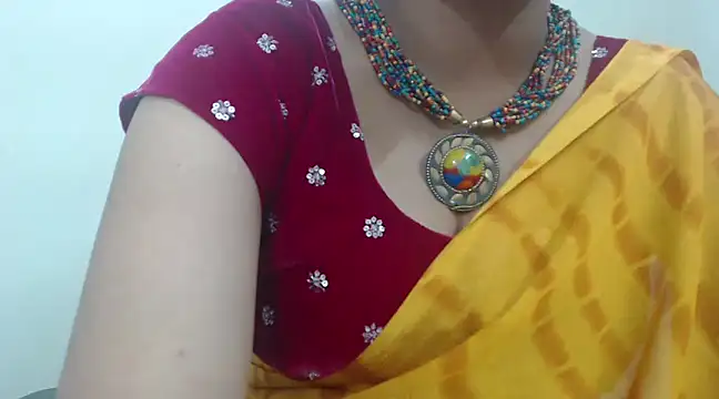 Snapshot of Lovely_Siri_23 chatting on February 1, 2025, 11:32 am Lovely Siri 23 online show from February 1, 2025, 11:32 am