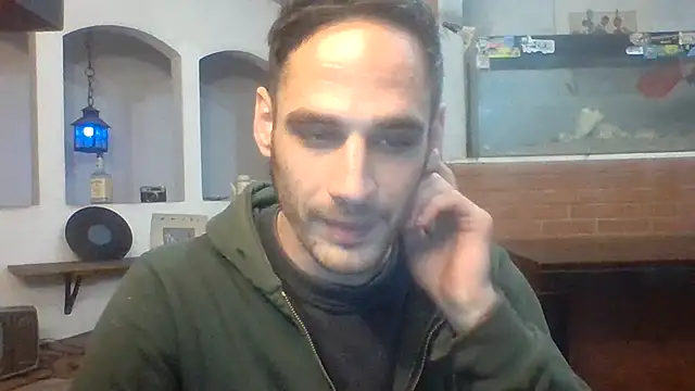 Snapshot of Stevenson988 chatting on June 19, 2026, 1:21 am Stevenson988 online show from June 19, 2026, 1:21 am