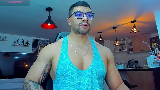 Snapshot of Michael_Diamond chatting on January 2, 2025, 12:45 am Michael Diamond online show from January 2, 2025, 12:45 am