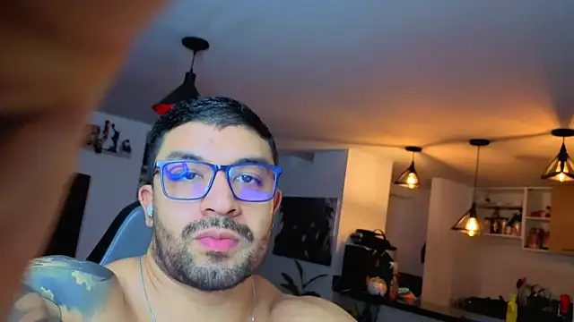 Michael Diamond online show from April 4, 2026, 4:44 am