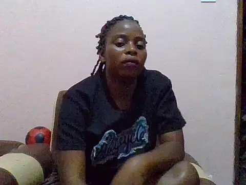 sweetbabra1 online show from April 15, 2026, 2:46 pm