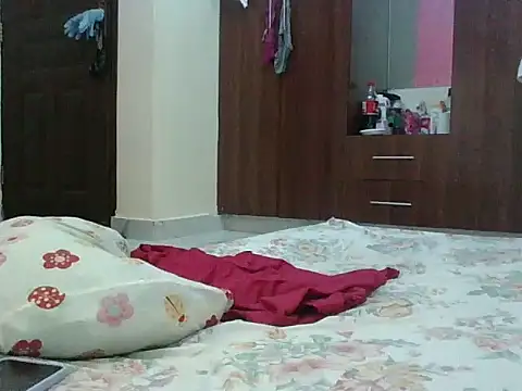 Snapshot of sweet-fancy chatting on October 27, 2025, 7:01 am sweet-fancy online show from October 27, 2025, 7:01 am