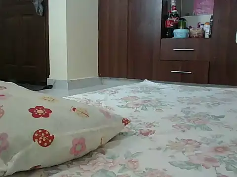 Snapshot of sweet-fancy chatting on October 28, 2025, 7:12 am sweet-fancy online show from October 28, 2025, 7:12 am