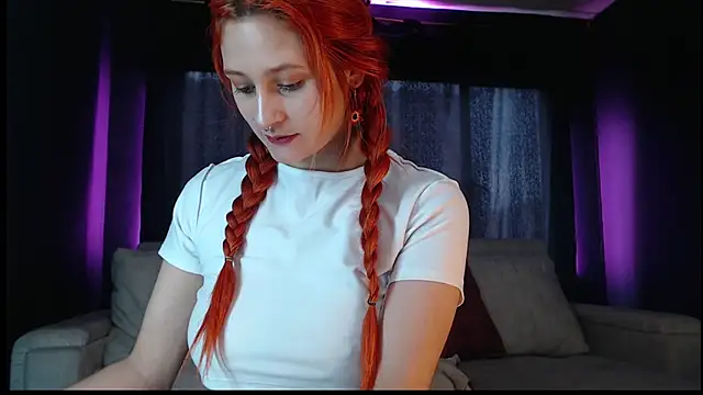 Snapshot of skinny_Raven chatting on November 5, 2025, 5:02 pm skinny Raven online show from November 5, 2025, 5:02 pm