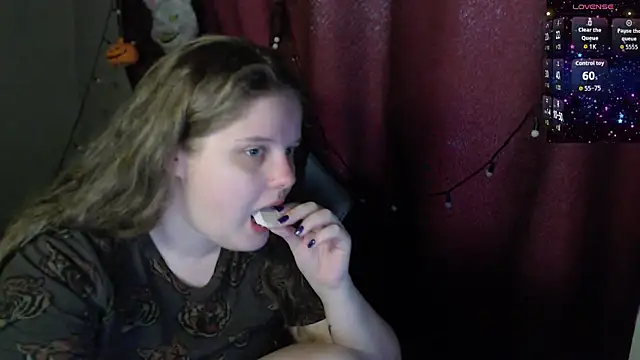 Snapshot of so_cute777 chatting on April 1, 2026, 8:48 am so cute777 online show from April 1, 2026, 8:48 am