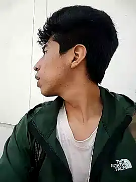 Alexander9827 online show from December 24, 2024, 9:33 pm