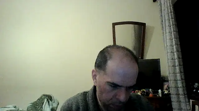 Snapshot of sstrasser chatting on December 8, 2024, 10:36 pm sstrasser online show from December 8, 2024, 10:36 pm