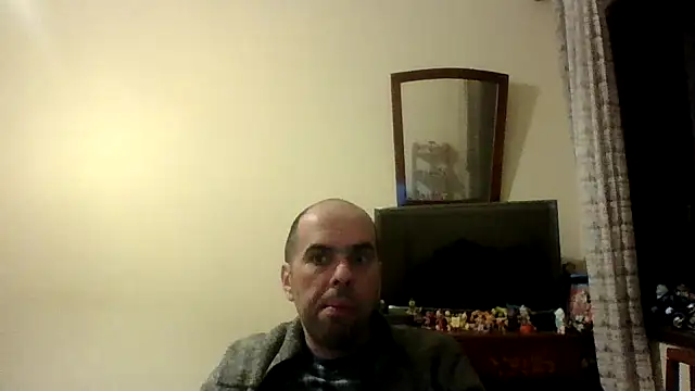Snapshot of sstrasser chatting on January 16, 2025, 12:45 am sstrasser online show from January 16, 2025, 12:45 am