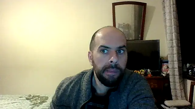 Snapshot of sstrasser chatting on February 9, 2025, 11:36 pm sstrasser online show from February 9, 2025, 11:36 pm