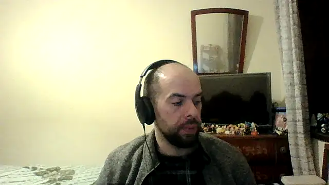 Snapshot of sstrasser chatting on February 15, 2025, 12:37 am sstrasser online show from February 15, 2025, 12:37 am