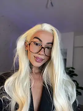 Miss sagitario online show from April 22, 2026, 12:28 pm