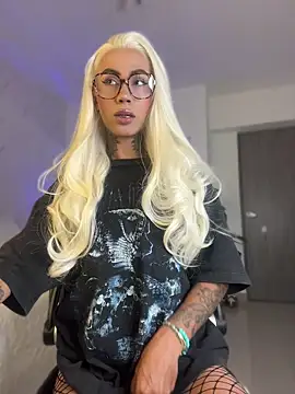 Miss sagitario online show from April 23, 2026, 12:15 pm