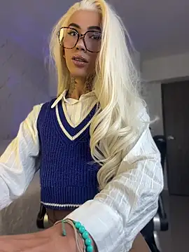 Miss sagitario online show from April 25, 2026, 12:19 pm