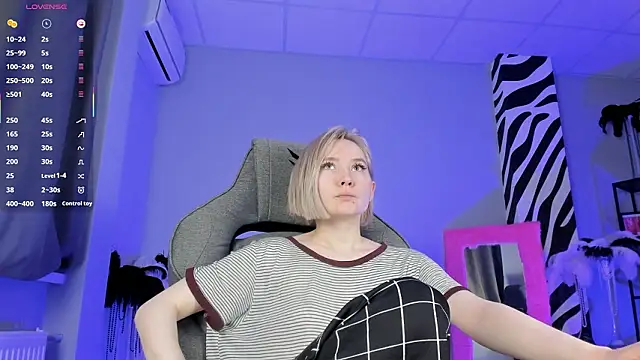 ReiYosimoto online show from February 20, 2026, 4:40 pm