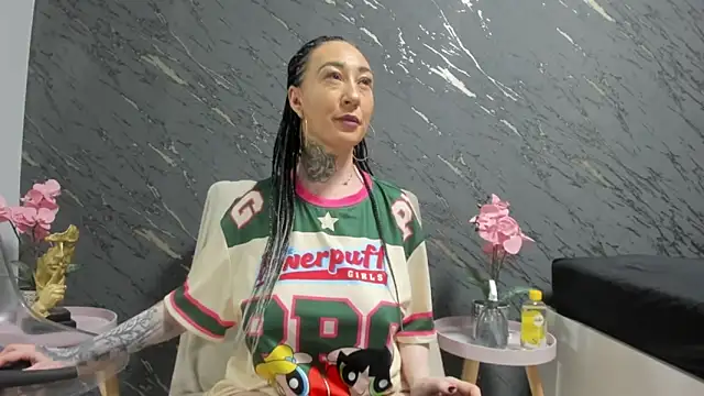 Snapshot of Rayanablackandwhite chatting on November 27, 2025, 8:00 pm Rayanablackandwhite online show from November 27, 2025, 8:00 pm