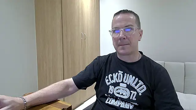 BrettJ81 online show from February 21, 2026, 6:42 pm