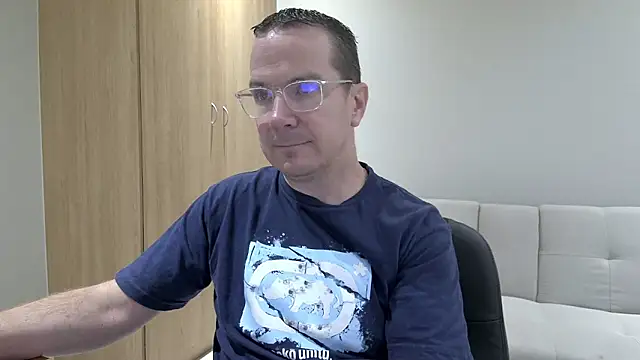 BrettJ81 online show from April 13, 2026, 10:32 am