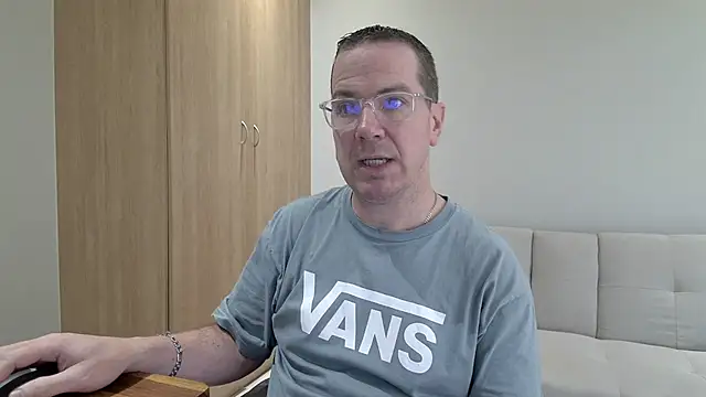 Snapshot of BrettJ81 chatting on April 30, 2026, 2:12 pm BrettJ81 online show from April 30, 2026, 2:12 pm
