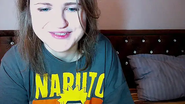 Snapshot of Sara4uu chatting on February 13, 2026, 11:01 pm Sara4uu online show from February 13, 2026, 11:01 pm