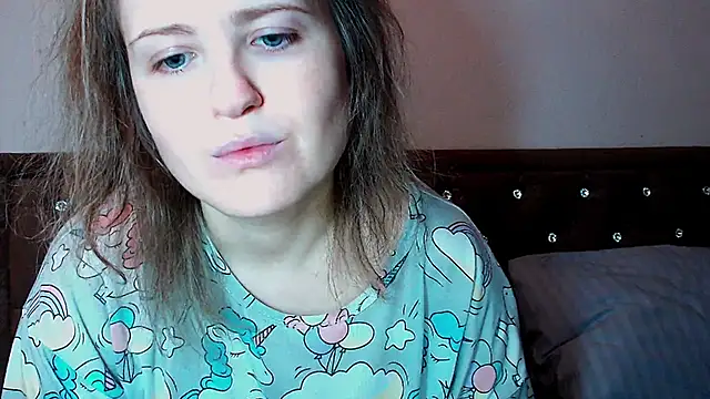 Snapshot of Sara4uu chatting on February 15, 2026, 10:28 pm Sara4uu online show from February 15, 2026, 10:28 pm