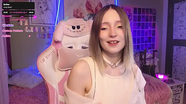 Evie Ro online show from November 29, 2025, 9:18 pm