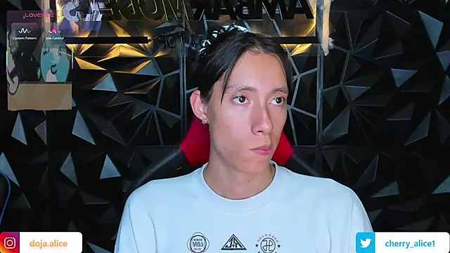 Snapshot of alicee_salvatore chatting on October 20, 2025, 9:21 am alicee salvatore online show from October 20, 2025, 9:21 am